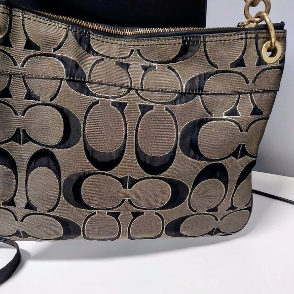 Coach Poppy Signature First Generation Purse Black and Gold - Picture 11 of 13